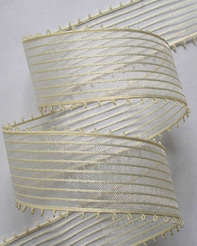 PICOT892 1 1/2" PICOT EDGE CREME W/SHEER STRIPE (5 YDS)